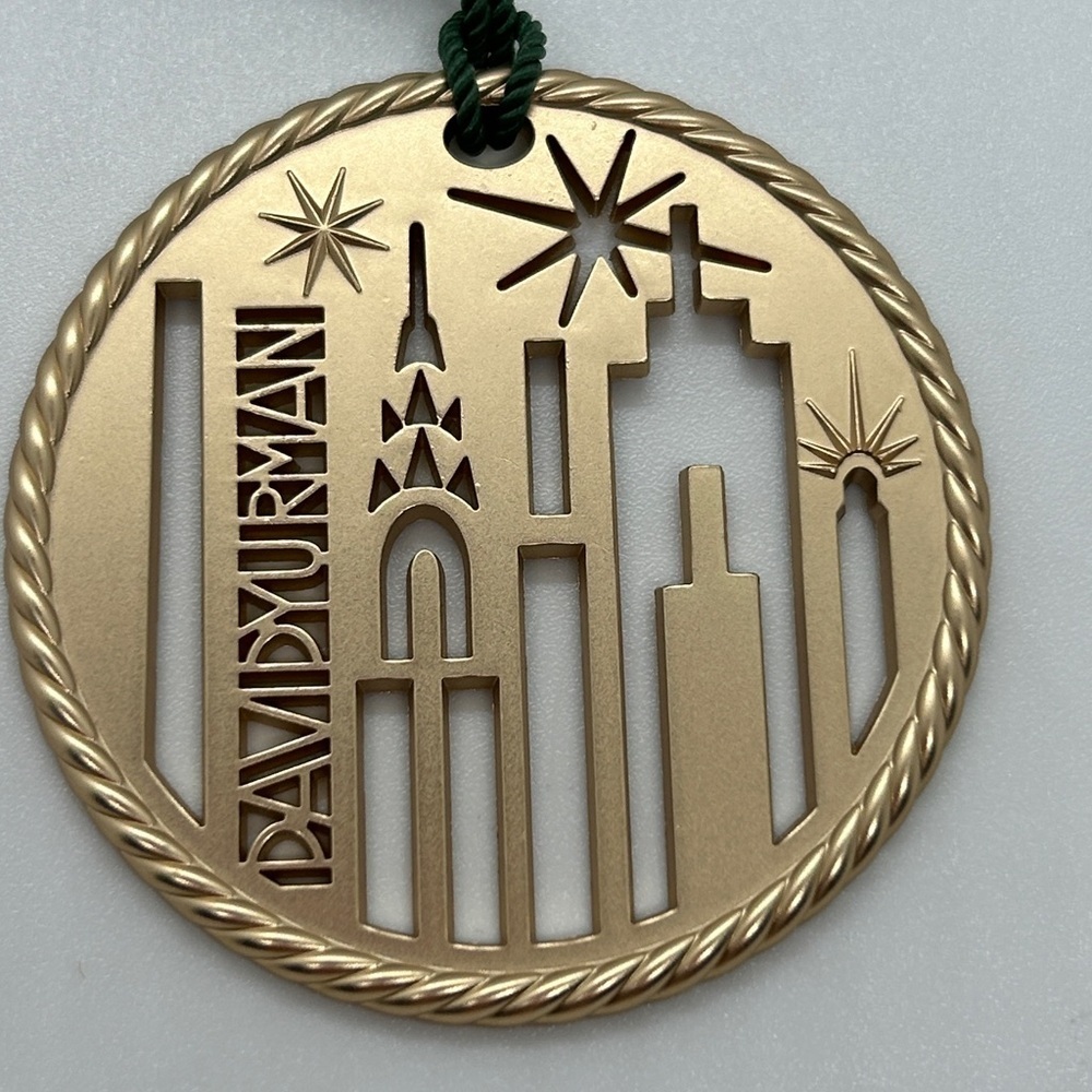 David Yurman 2024 Limited Edition Ornament Polished Gold Tone Manhattan Skyline